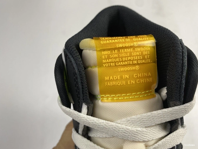 Cheap MAX JORDAN RETRO AIR 'VOLT OG GOLD' 555088-118 1 HIGH 0703